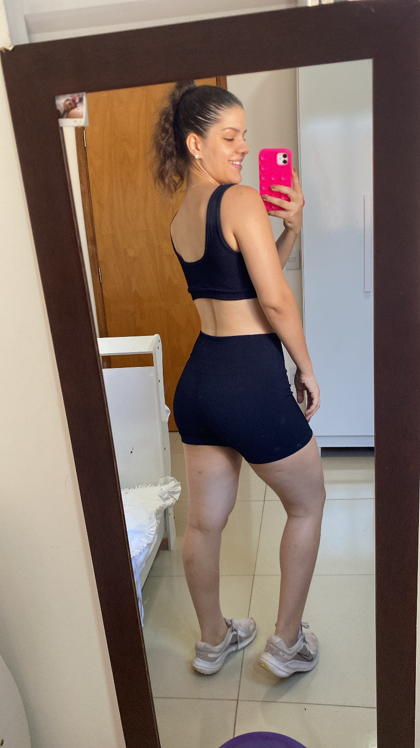 Short Básico - Canelado Preto